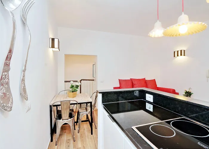 Monti - My Extra Apartman